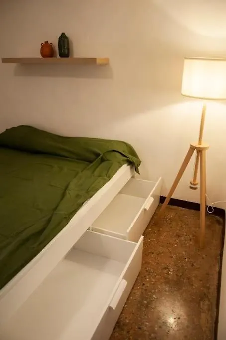 Portico Dei Servi Central Historical Apartment Bologna Italy