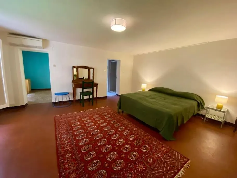 בולוניה Portico Dei Servi Central Historical Apartment איטליה